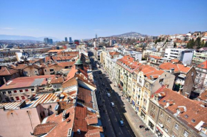Bright & Spacious Apartment in Main Central Zone
